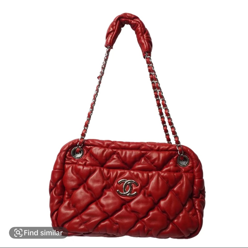 Chanel Red Quilted Leather Shoulder Bag Chain Strap CC Logo
